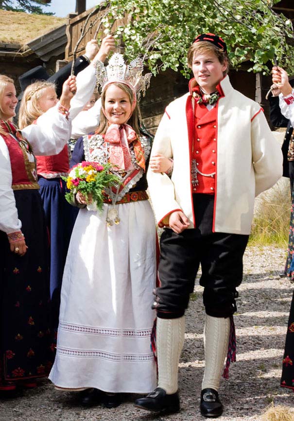 traditional-wedding-outfits-15